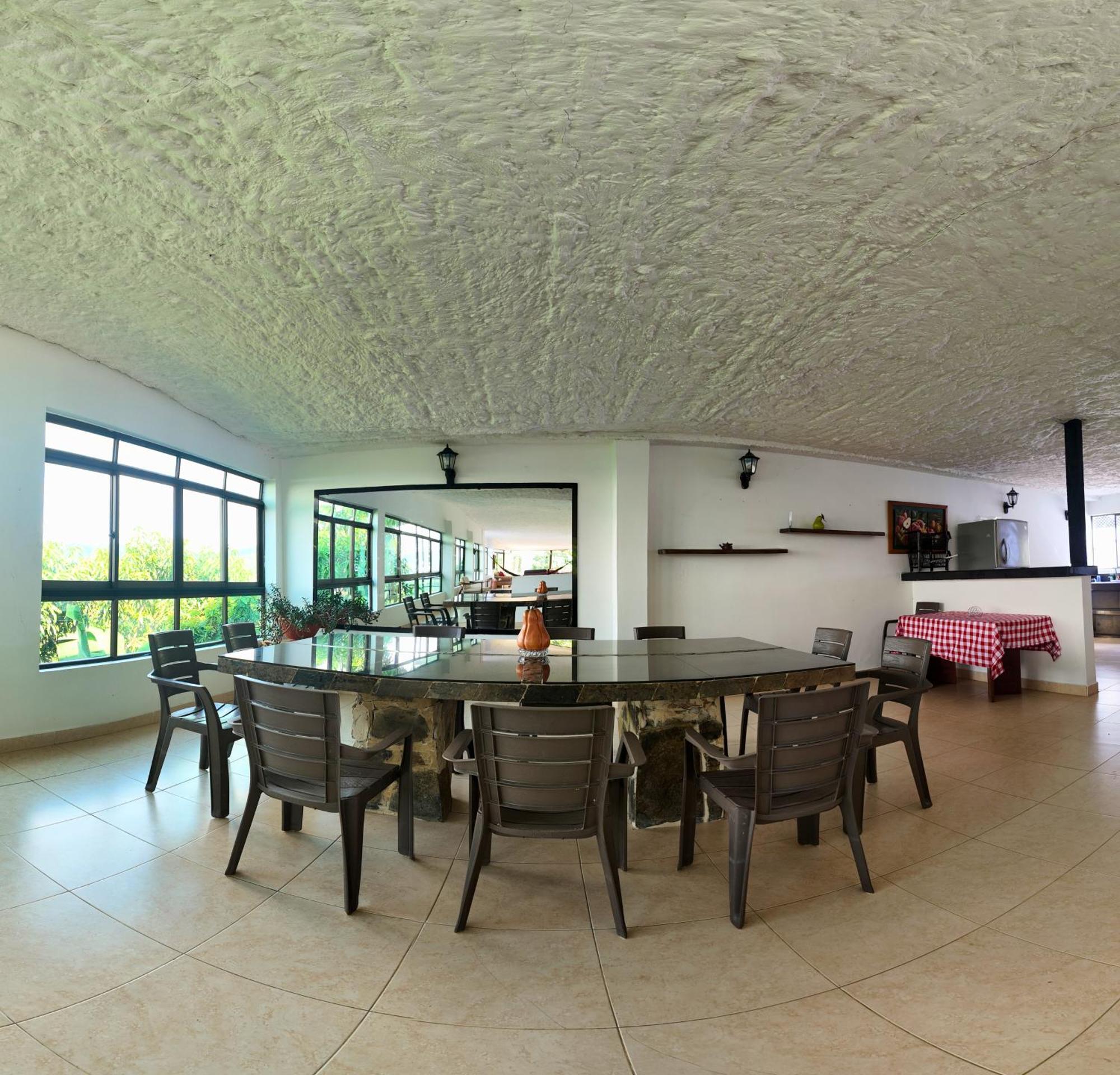 Casa Campestre La Roca * La Mesa (Tequendama)